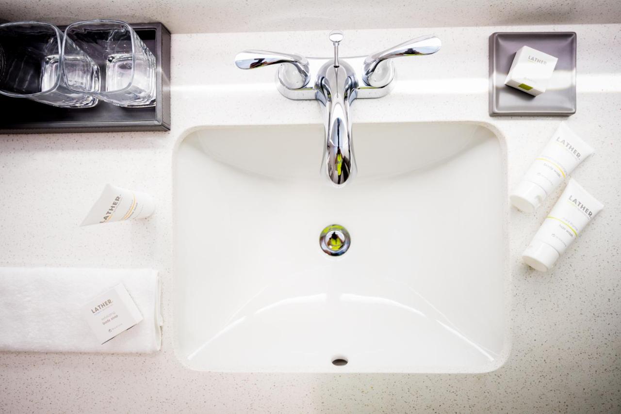 Superior Suite at The Kartrite Resort & Indoor Waterpark