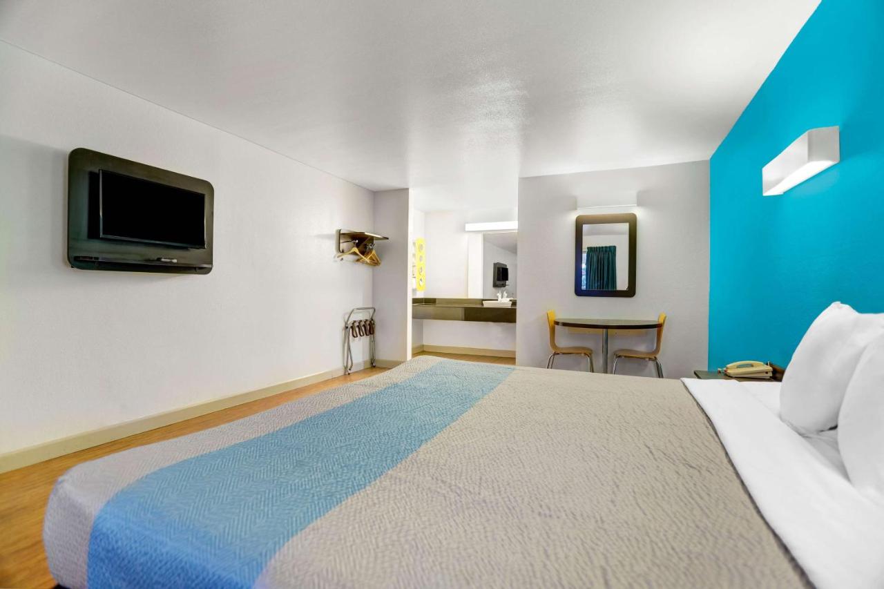 | Motel 6-Anderson, CA - Redding Airport