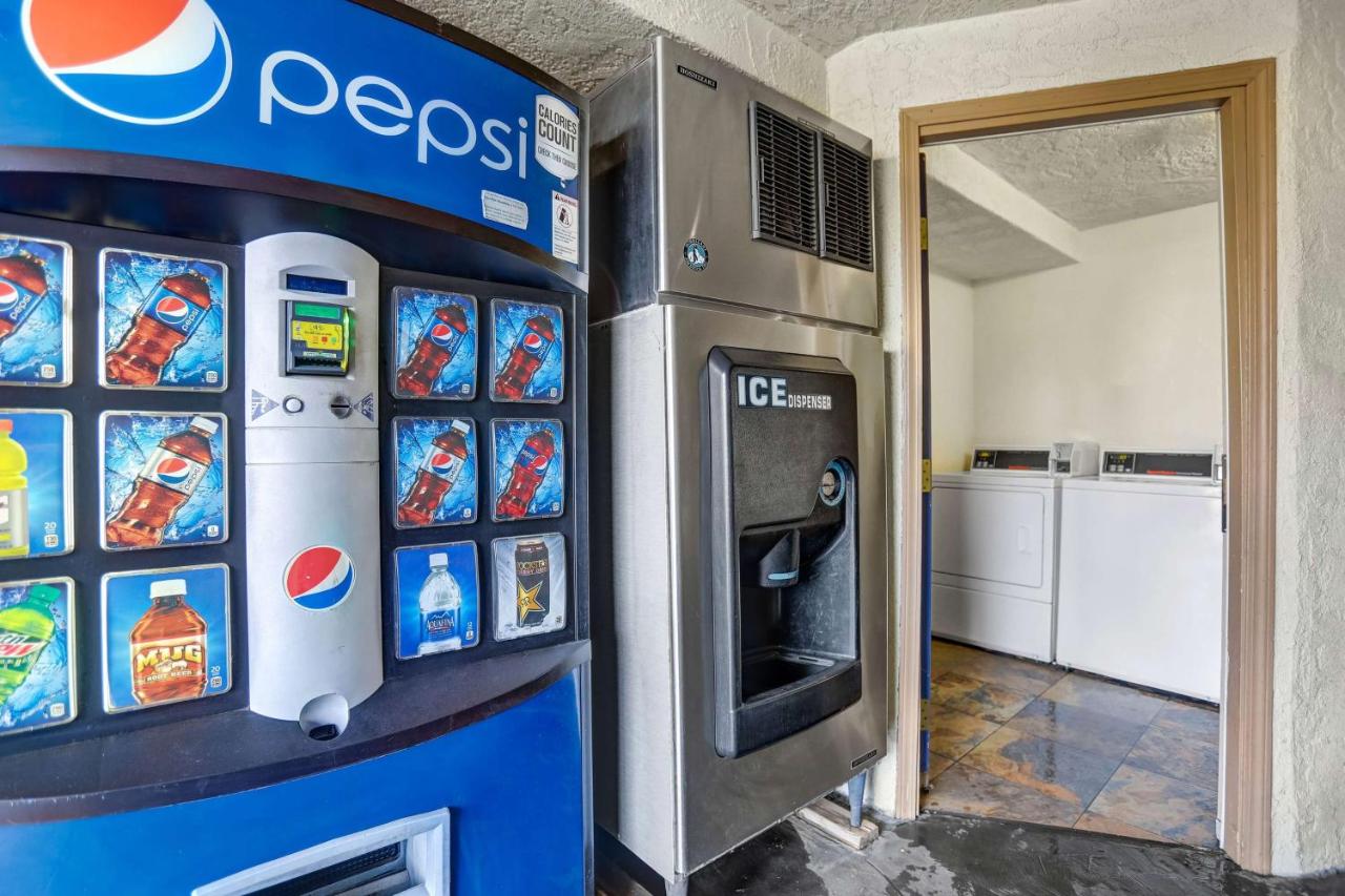 | Motel 6-Anderson, CA - Redding Airport