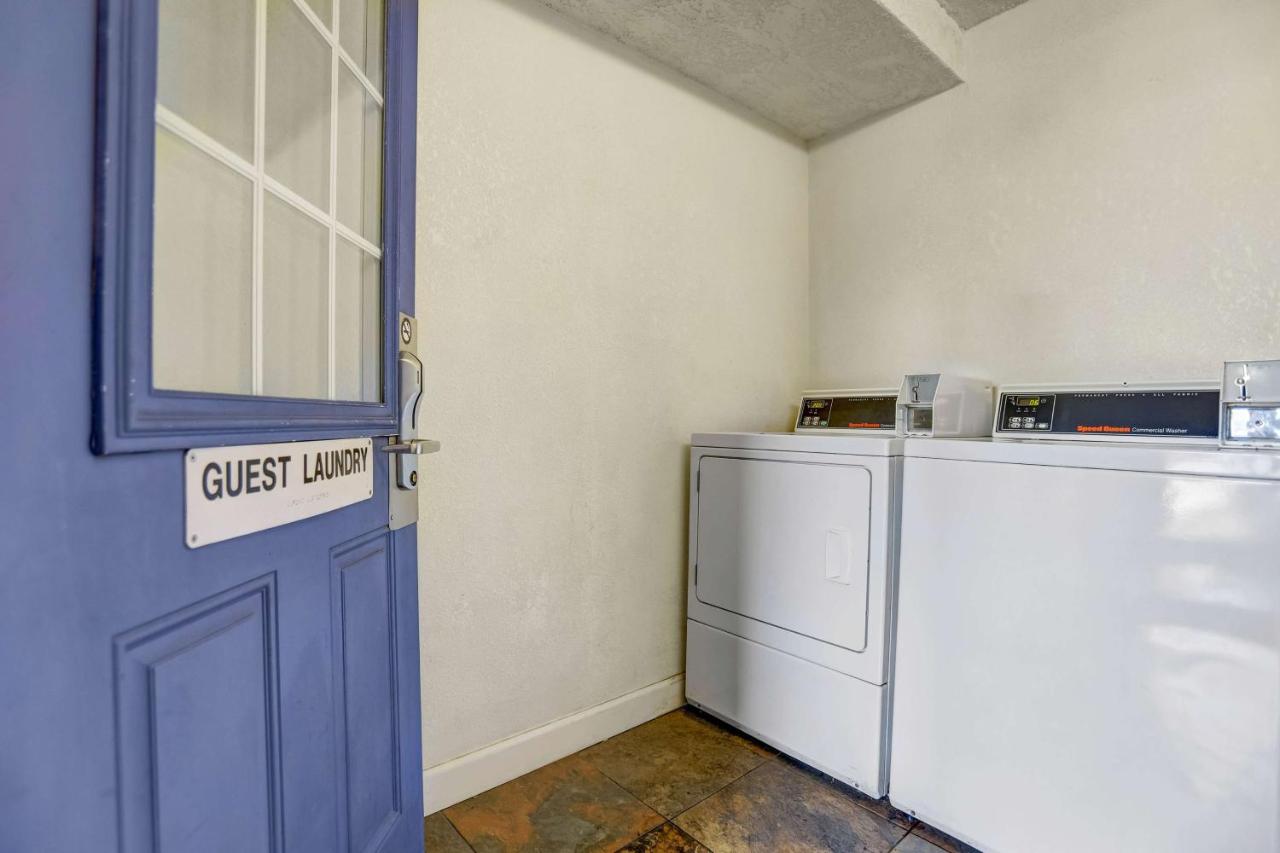 | Motel 6-Anderson, CA - Redding Airport