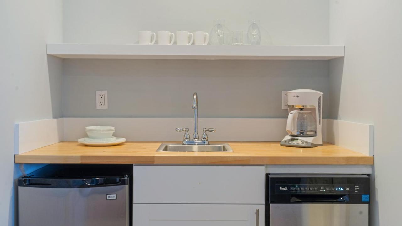  | A Wave Inn - Montauk