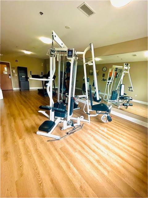 | Comfort Inn Hebron-Lowell Area