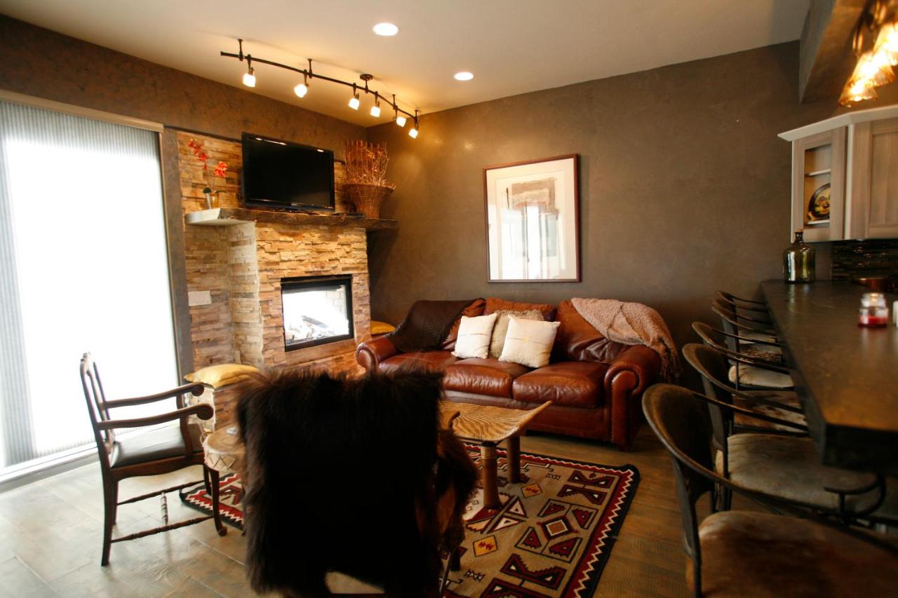| Swan River Inn