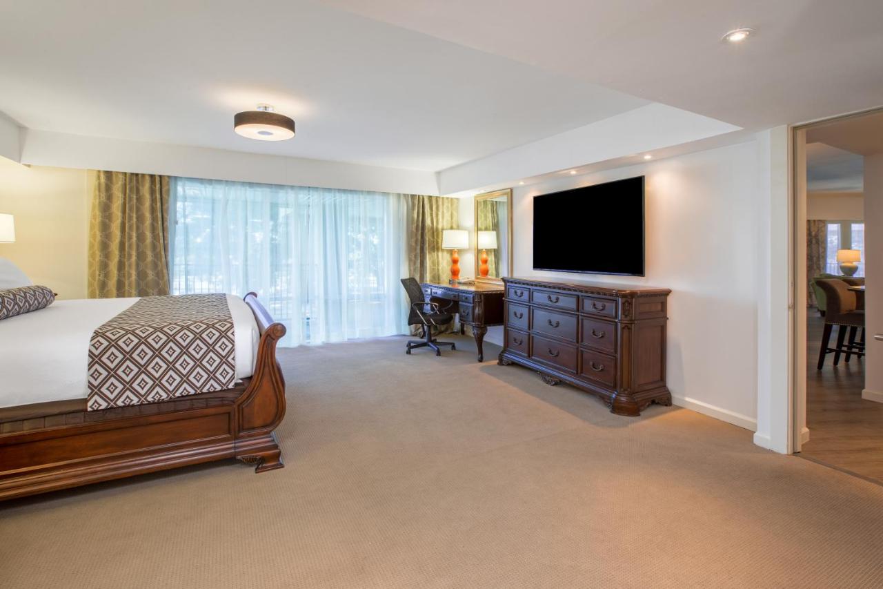One-Bedroom Presidential Suite - Non-Smoking at Wyndham Houston near NRG Park/Medical Center