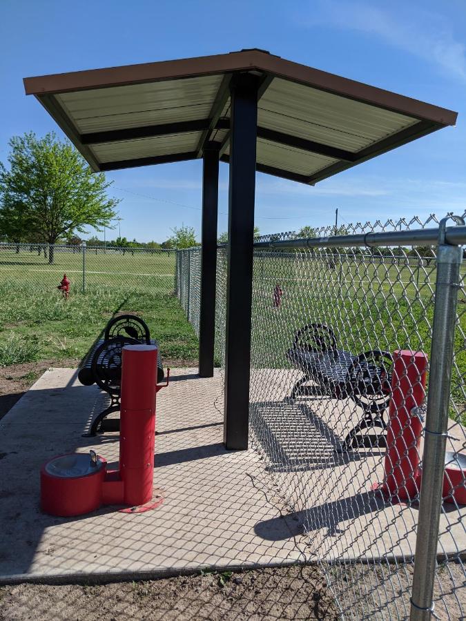 | Rodeway Inn & Suites Hoisington