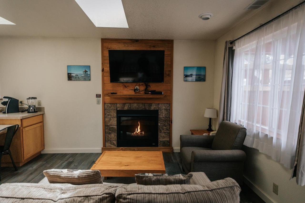 | View Crest Lodge