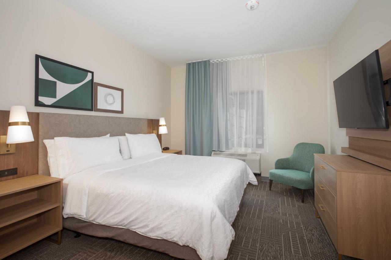 Two-Bedroom Suite - Mobility Accessible Tub at Staybridge Suites Carson City - Tahoe Area by IHG