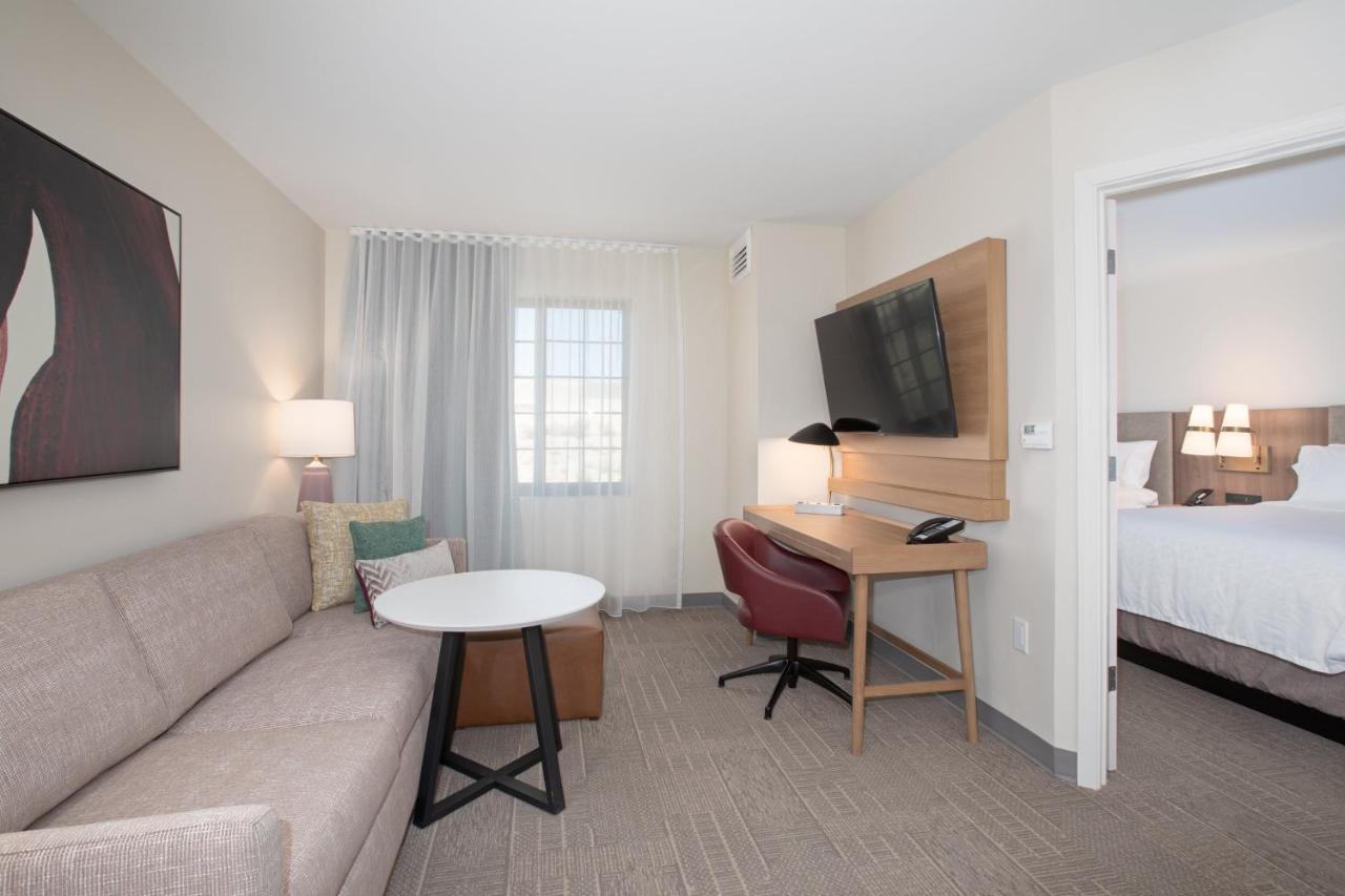 One-Bedroom Queen Room with Two Queen Beds and Mobility Accessible Tub - Non-Smoking at Staybridge Suites Carson City - Tahoe Area by IHG