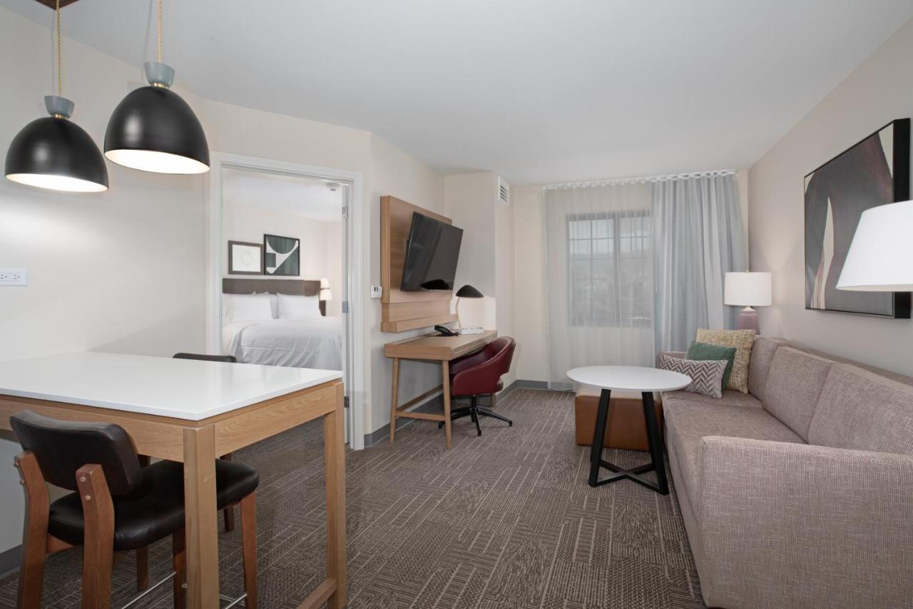 King Room - Hearing Access - Non-Smoking at Staybridge Suites Carson City - Tahoe Area by IHG