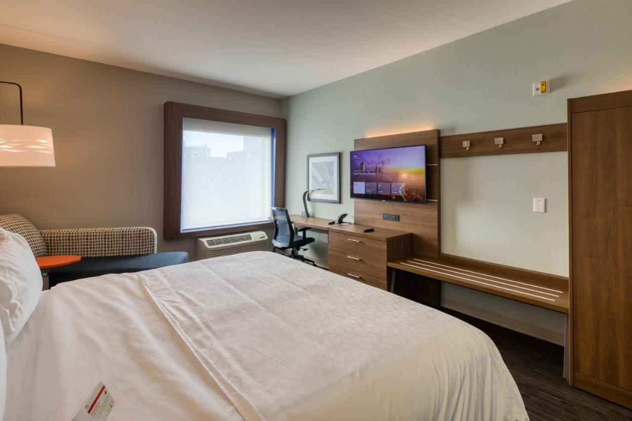 King Room - Hearing Accessible - Non-Smoking at Holiday Inn Express & Suites Charlotte - South End by IHG