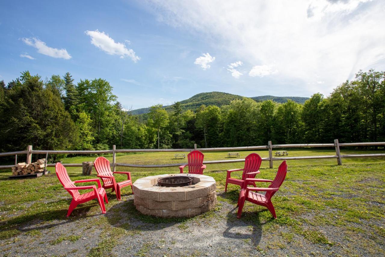 | Hunter Lodge, a Bluebird by Lark
