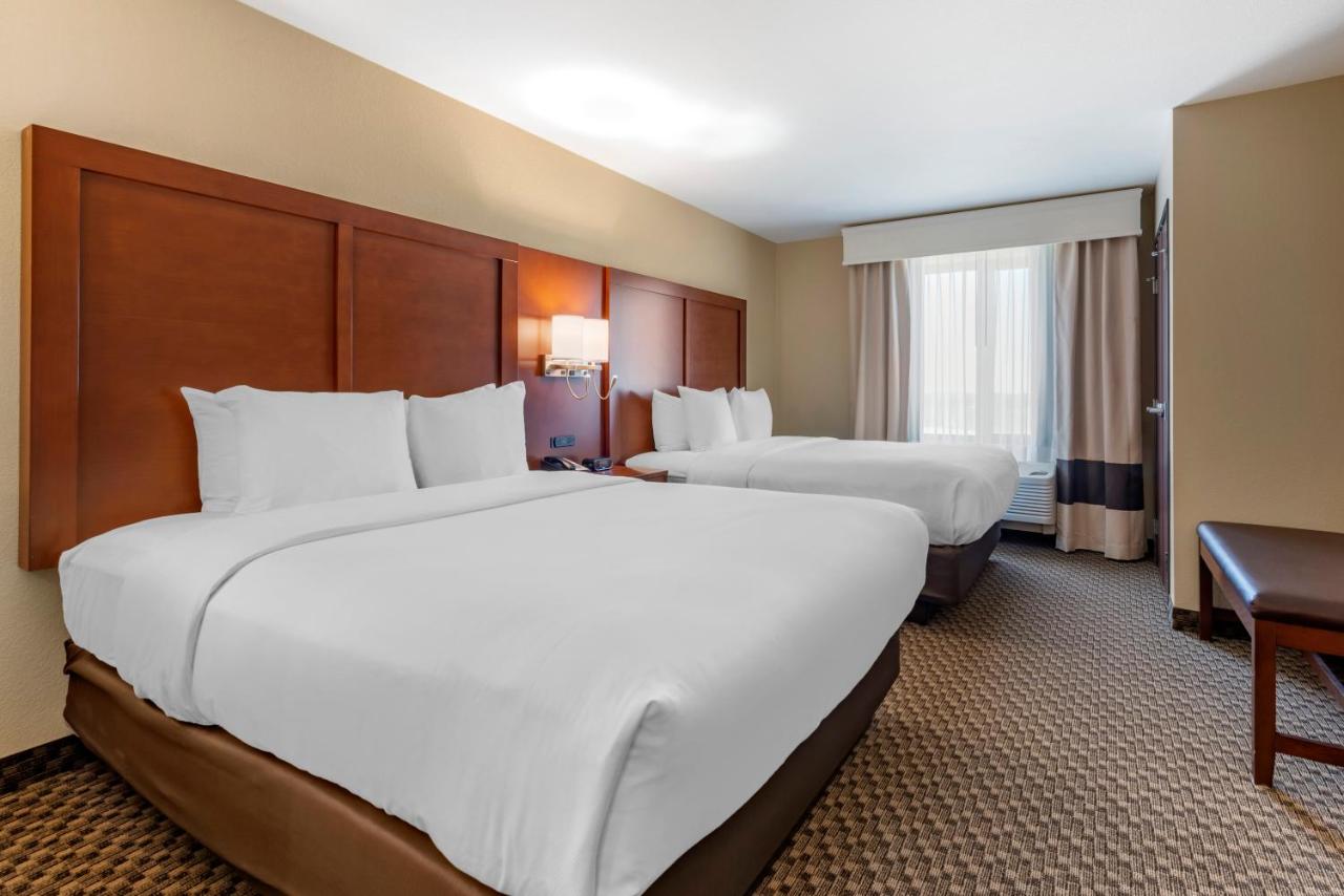 Queen Suite with Two Queen Beds - Non-Smoking at Comfort Suites Broomfield-Boulder/Interlocken