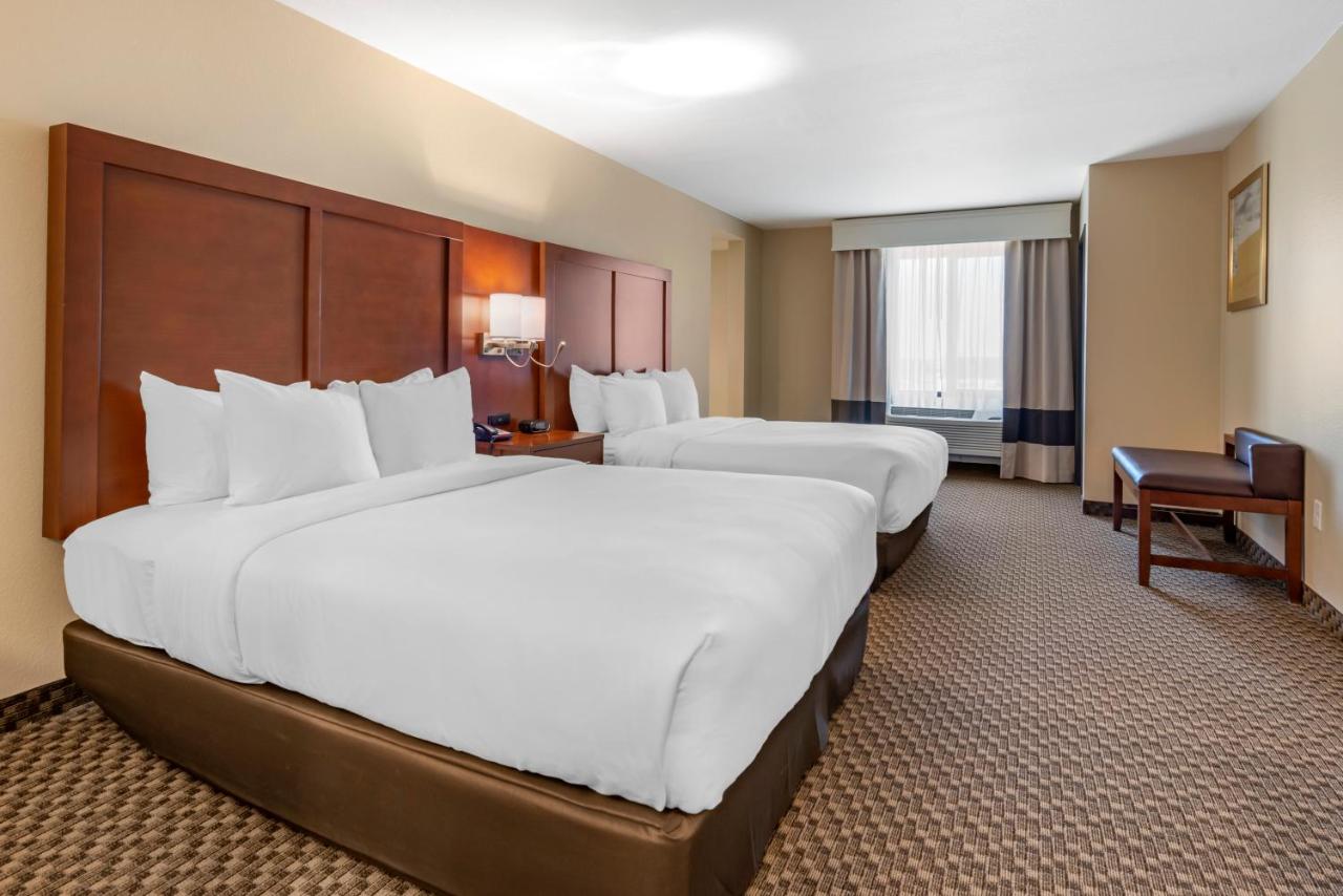 Queen Room with Two Queen Beds - Accessible/Non-Smoking at Comfort Suites Broomfield-Boulder/Interlocken