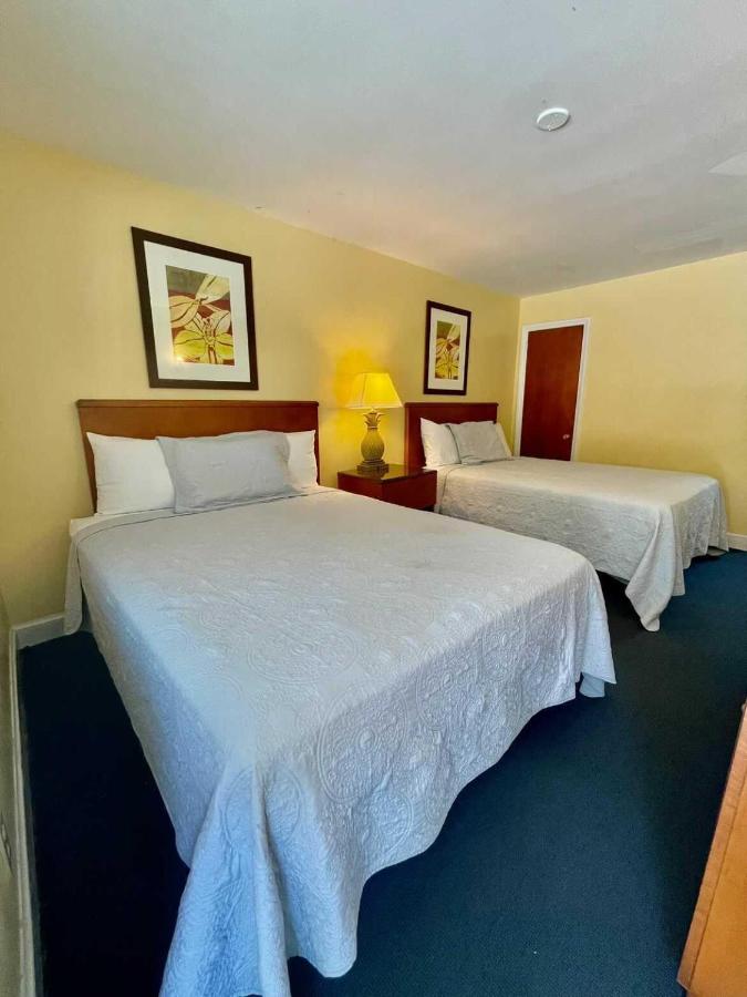 Double Room at Geneva Hotel & Tiki Bar