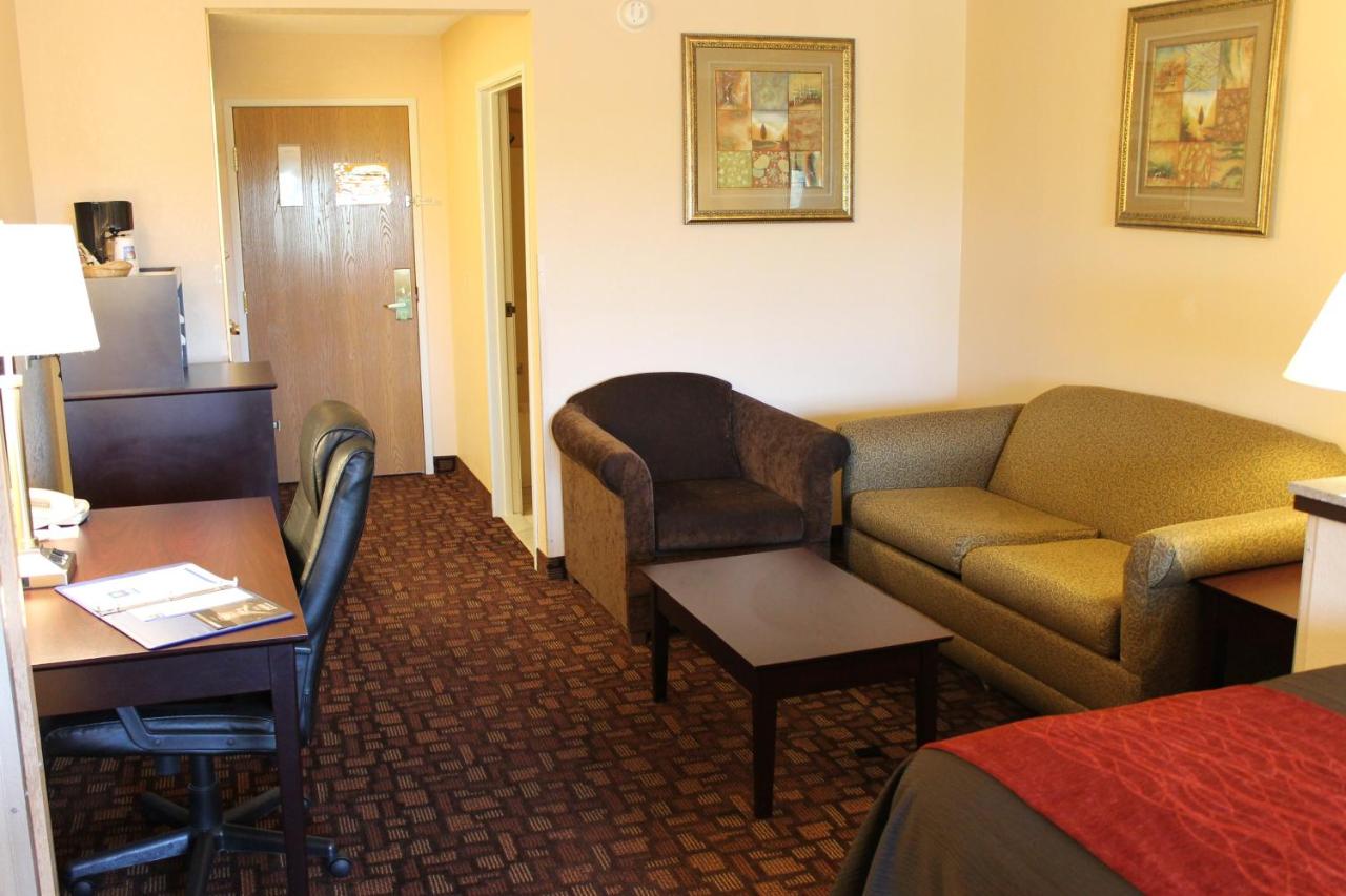 Queen Room with Two Queen Beds - Non-Smoking at Comfort Inn & Suites North Tucson - Marana