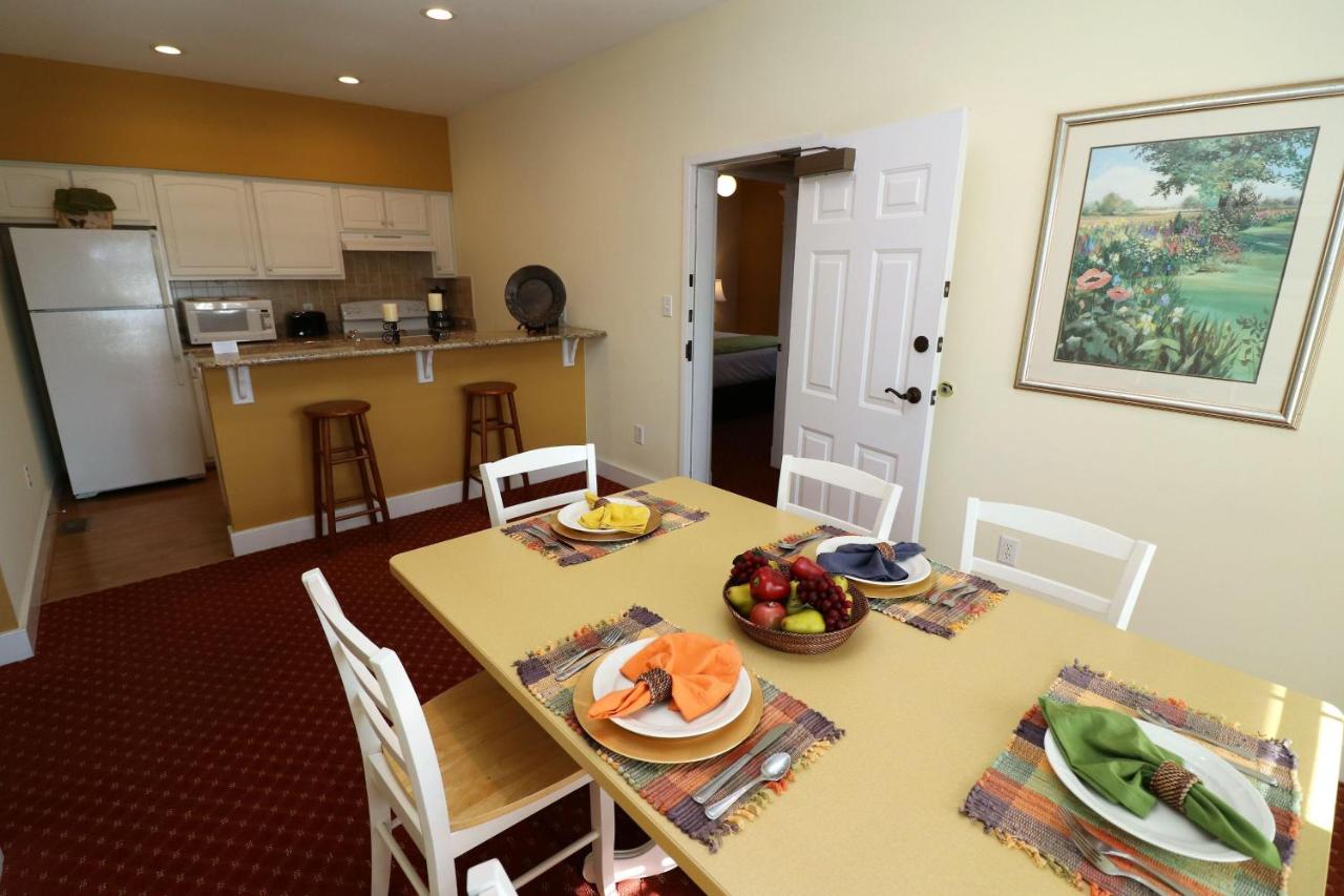 Three-Bedroom Chalet at King's Creek Plantation