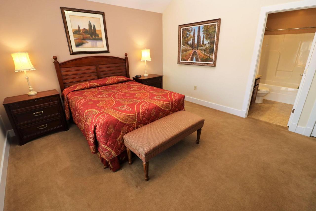 Three-Bedroom House at King's Creek Plantation