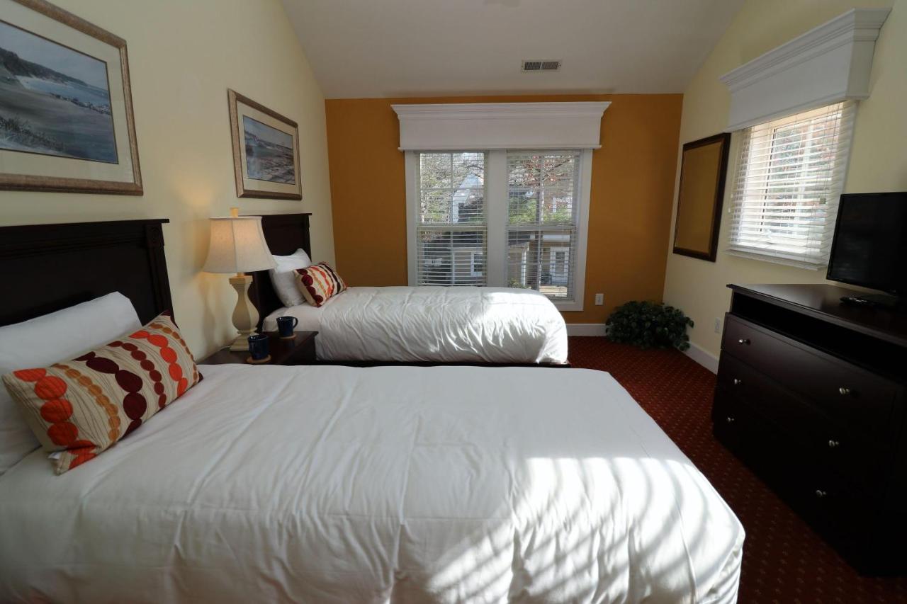 Three-Bedroom Chalet at King's Creek Plantation