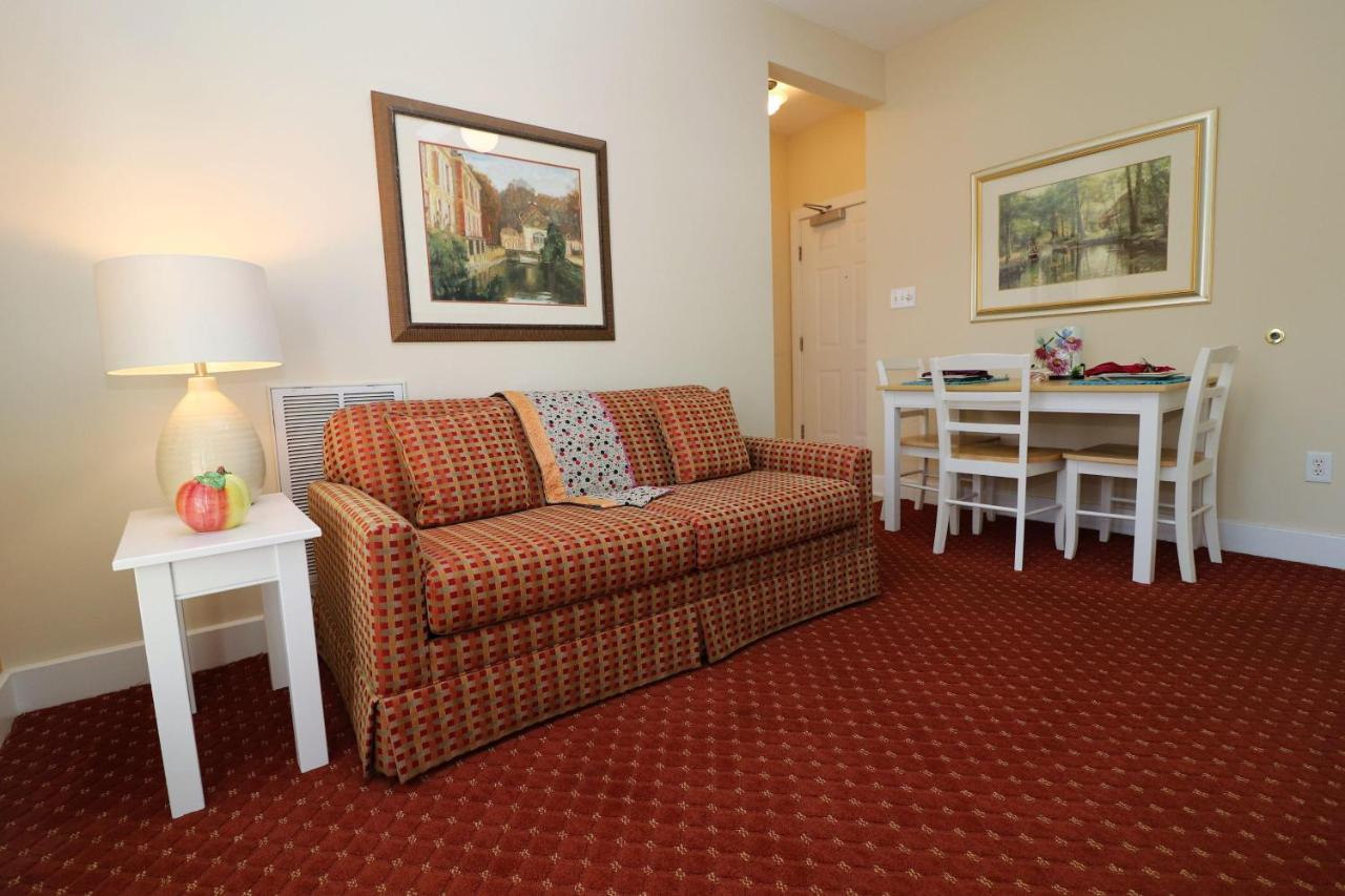 Three-Bedroom Chalet at King's Creek Plantation