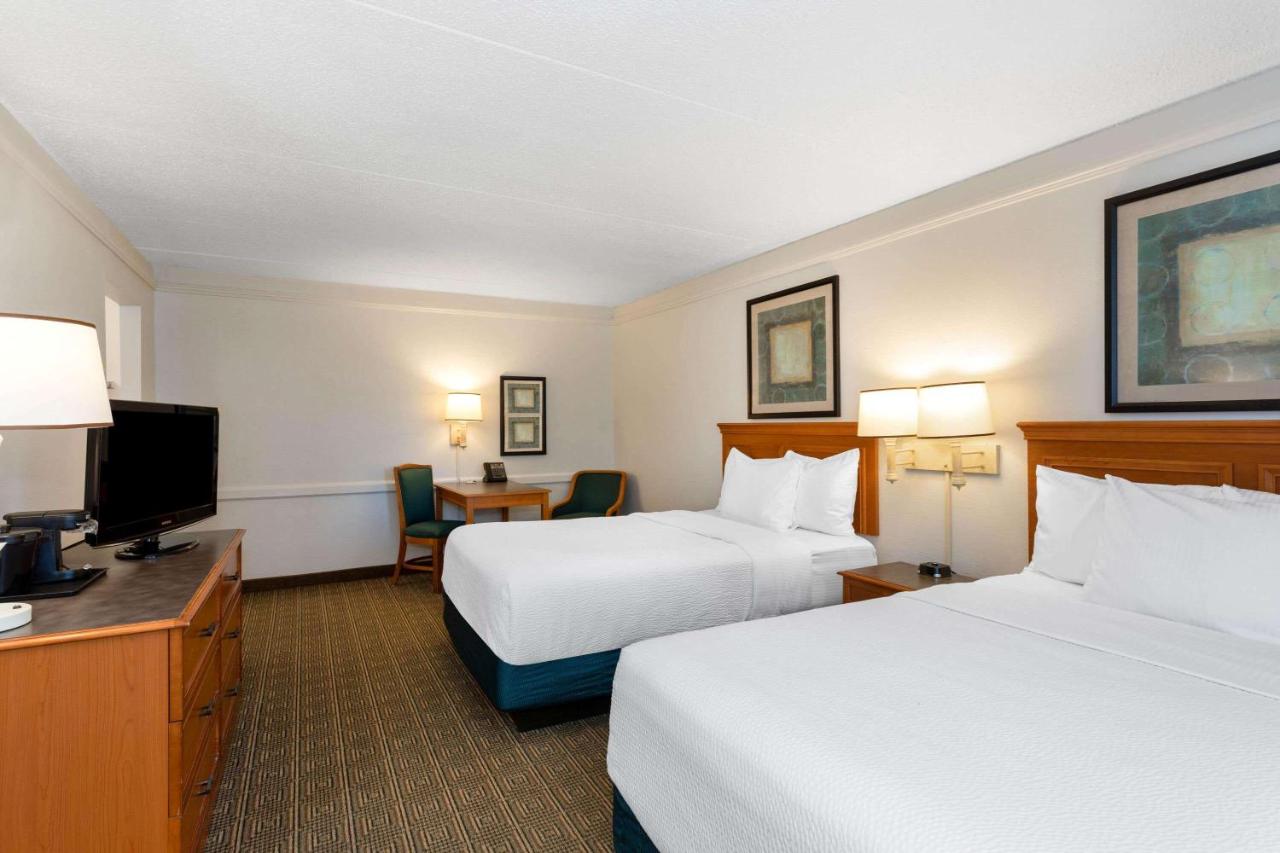 Double Room with Two Double Beds - Non-Smoking at La Quinta Inn by Wyndham Tallahassee North