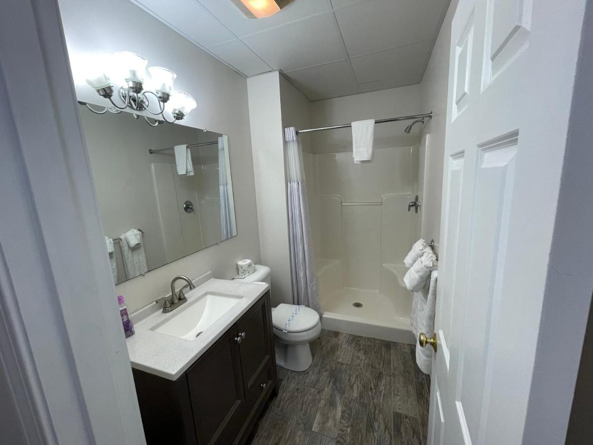 Standard Room with Two Double Beds at Colonial Motel