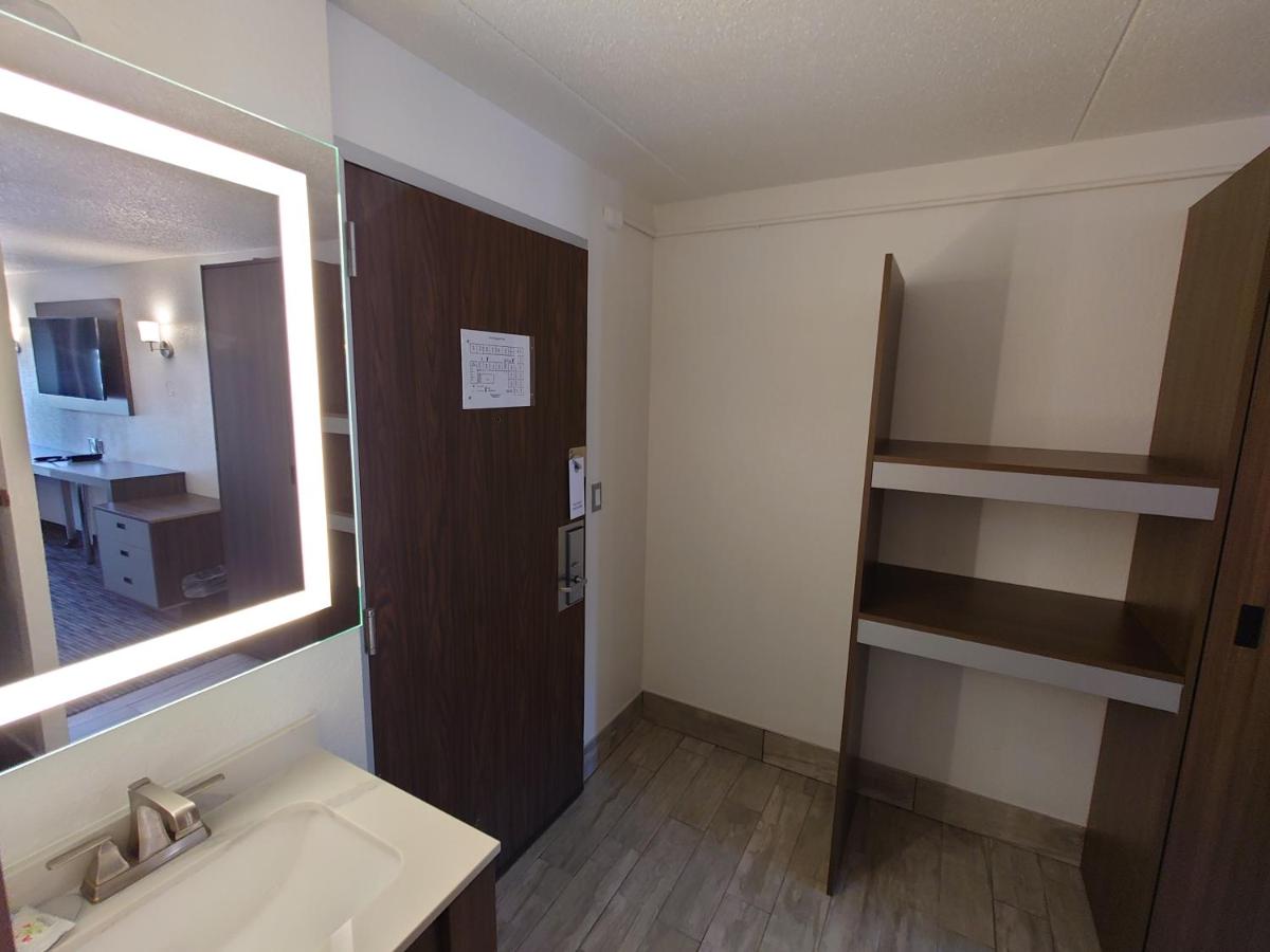Two Queens Renovated With No Balcony at Reagan Resorts Inn