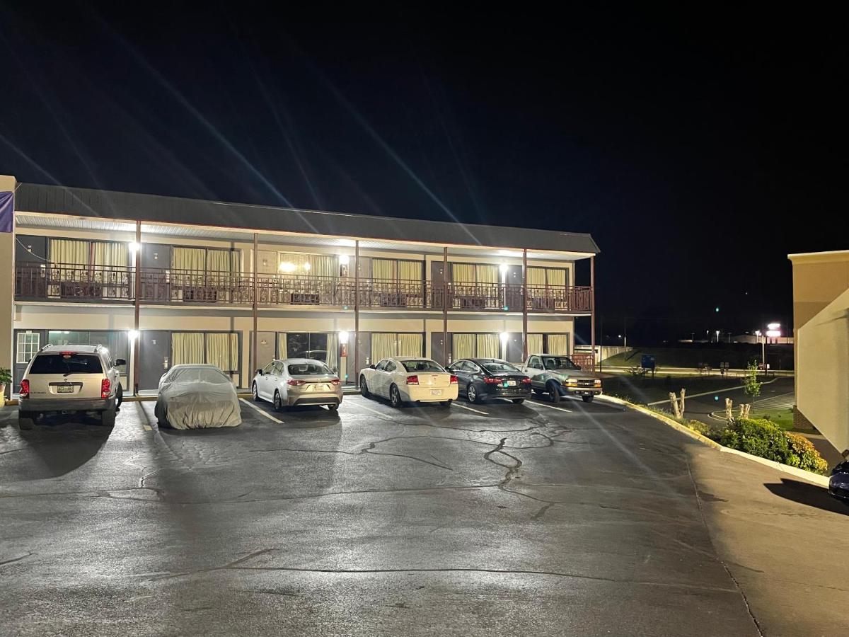 | Bravo Inn