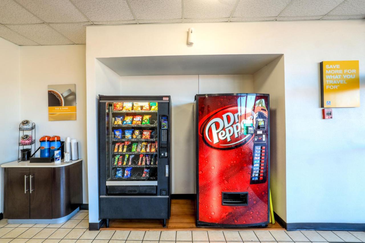 | Motel 6-Longview, TX - North