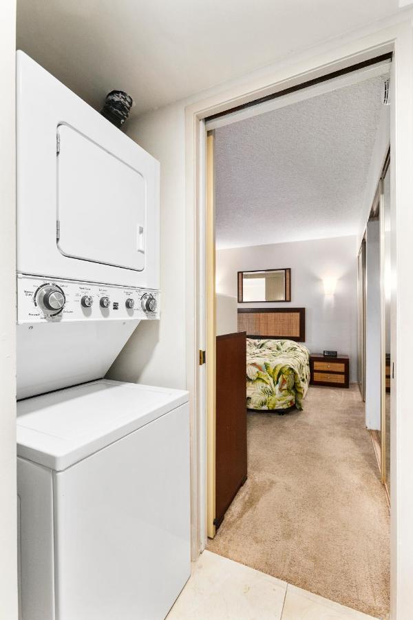  | Waikiki Beach Condominiums