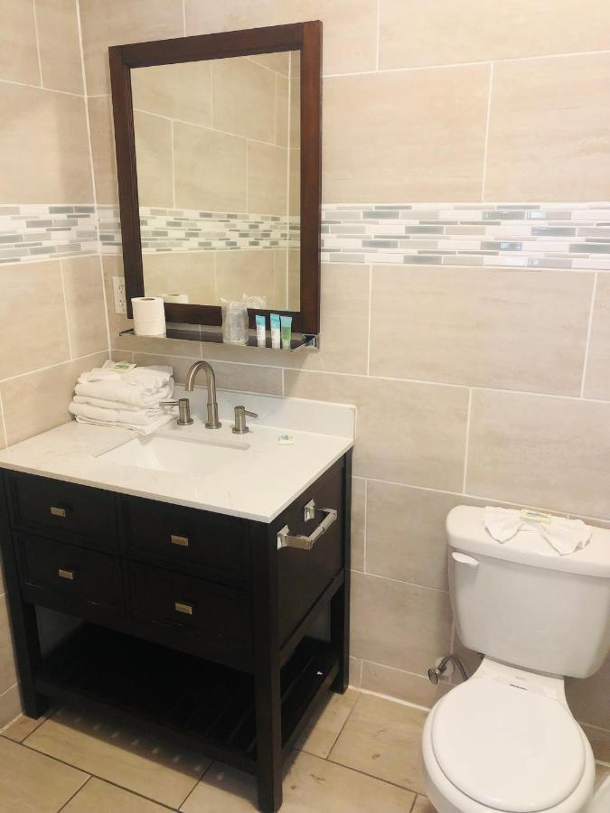 Double Room at Coastal Sands Inn