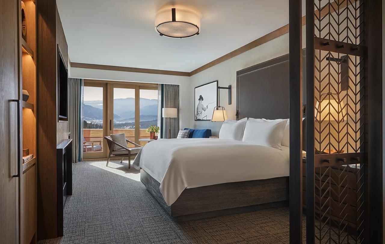 Deluxe Peak One Bedroom Suite at Montage Big Sky