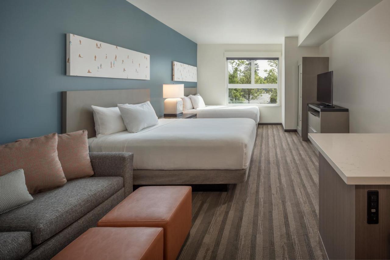 Accessible Studio Kitchen Suite/Roll-in Shower | Two Queen Beds Plus Sofa Bed at Hyatt House Portland Beaverton