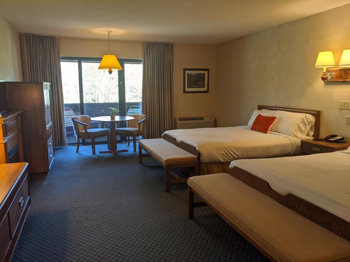 | Catskill Mountain Lodge