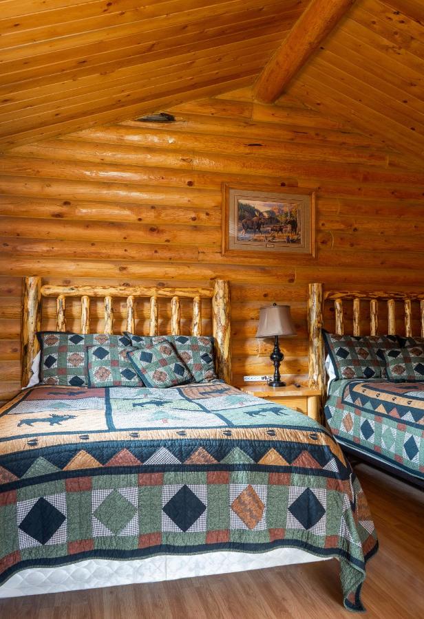 | Country Cabins Inn