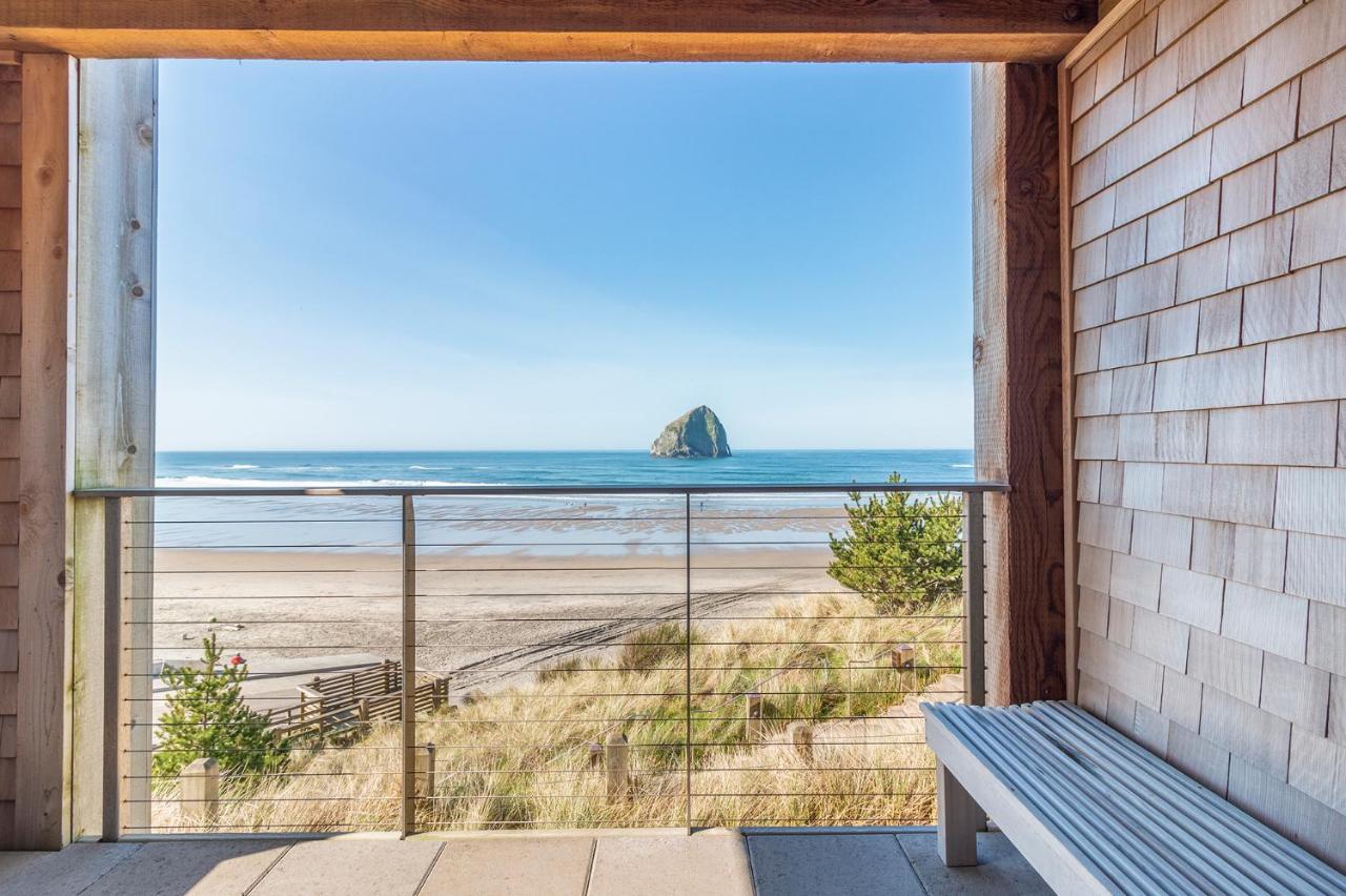 | Headlands Coastal Lodge & Spa