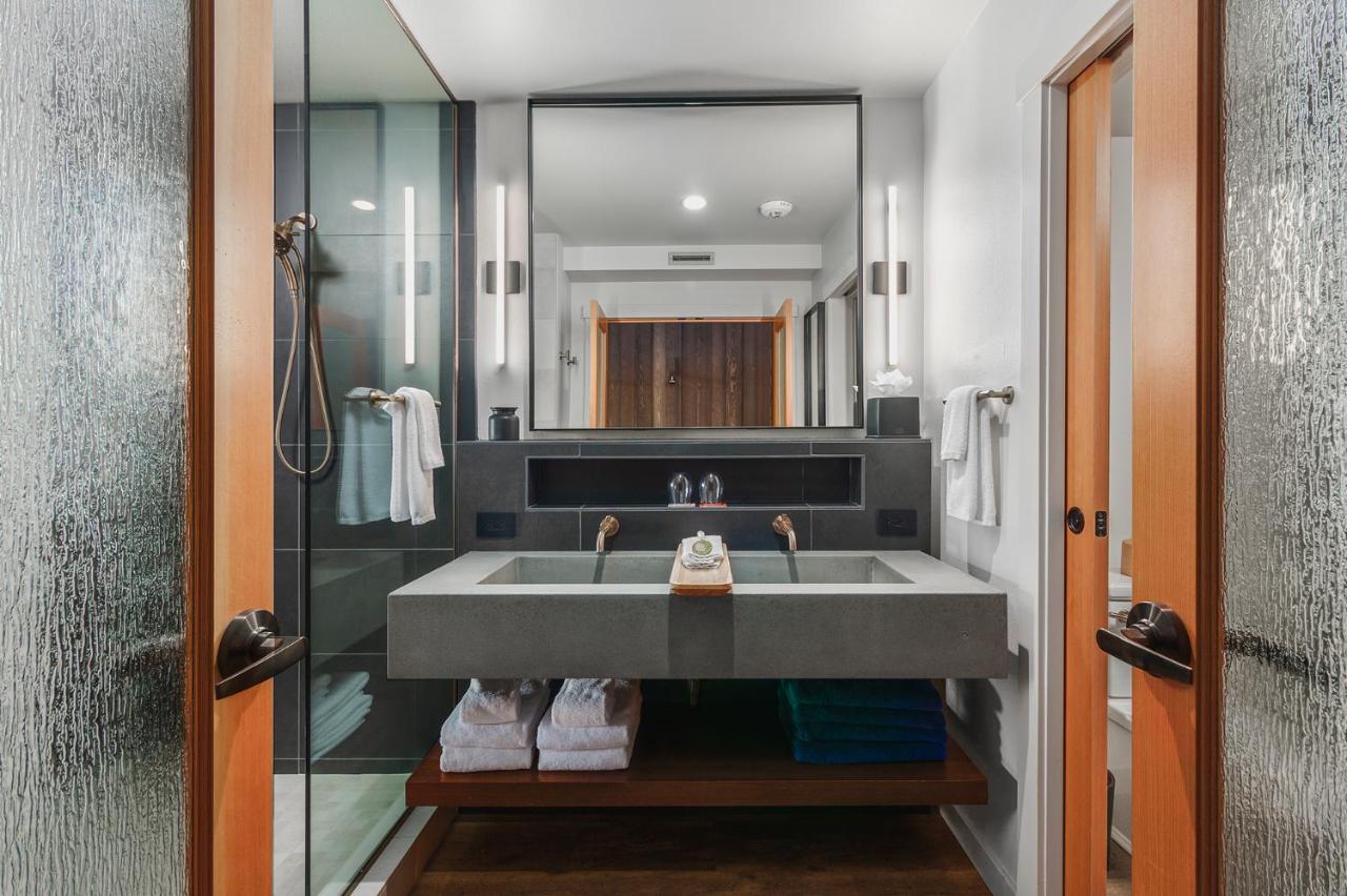 | Headlands Coastal Lodge & Spa