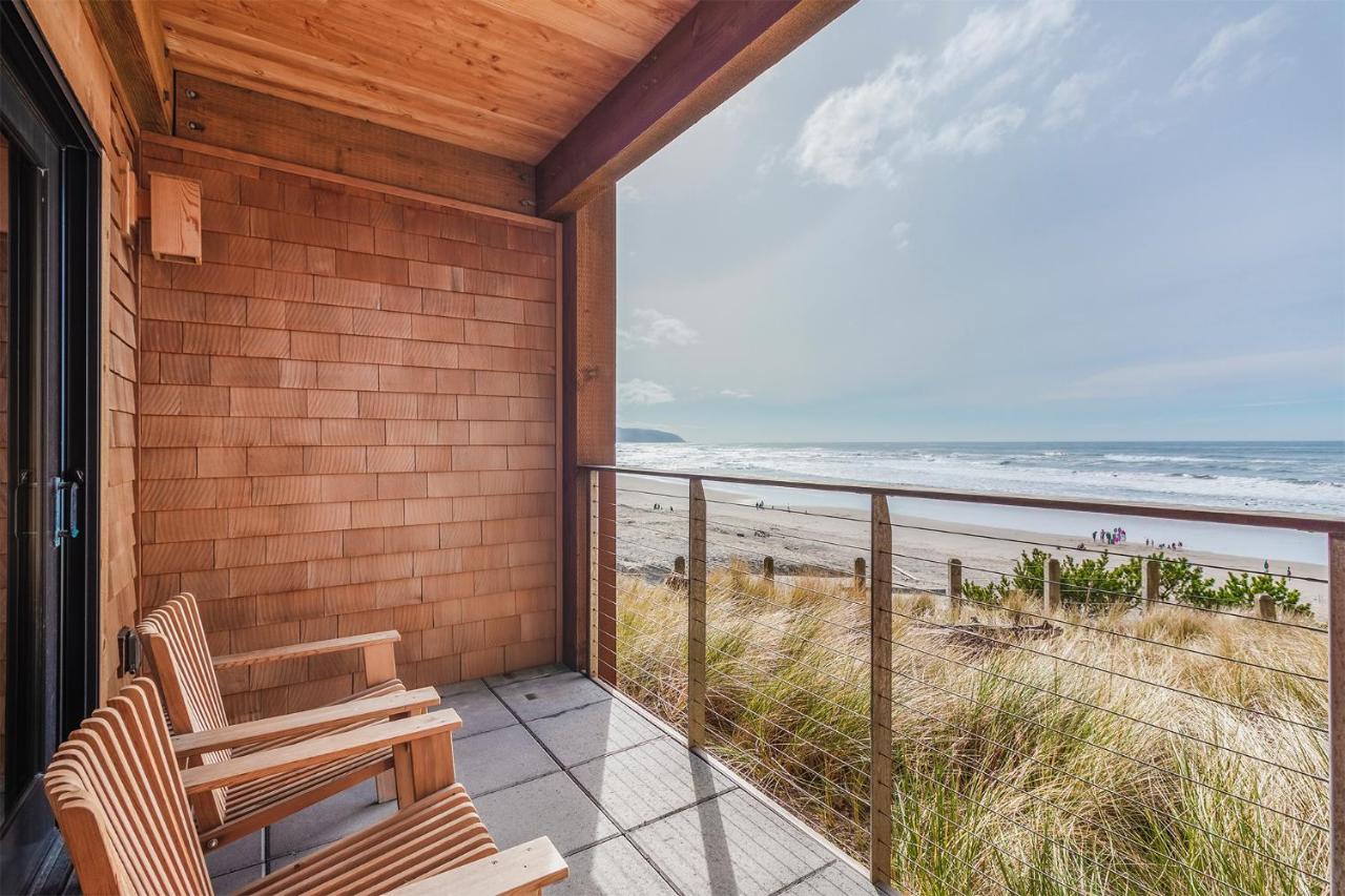 | Headlands Coastal Lodge & Spa