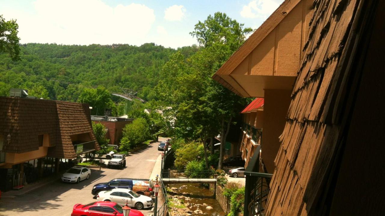 Standard Queen Room with Two Queen Beds - Non-Smoking at Quality Inn Creekside - Downtown Gatlinburg