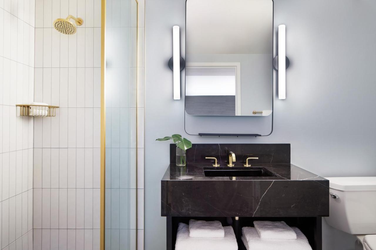Premium King Room at Kimpton Alton Fisherman's Wharf by IHG