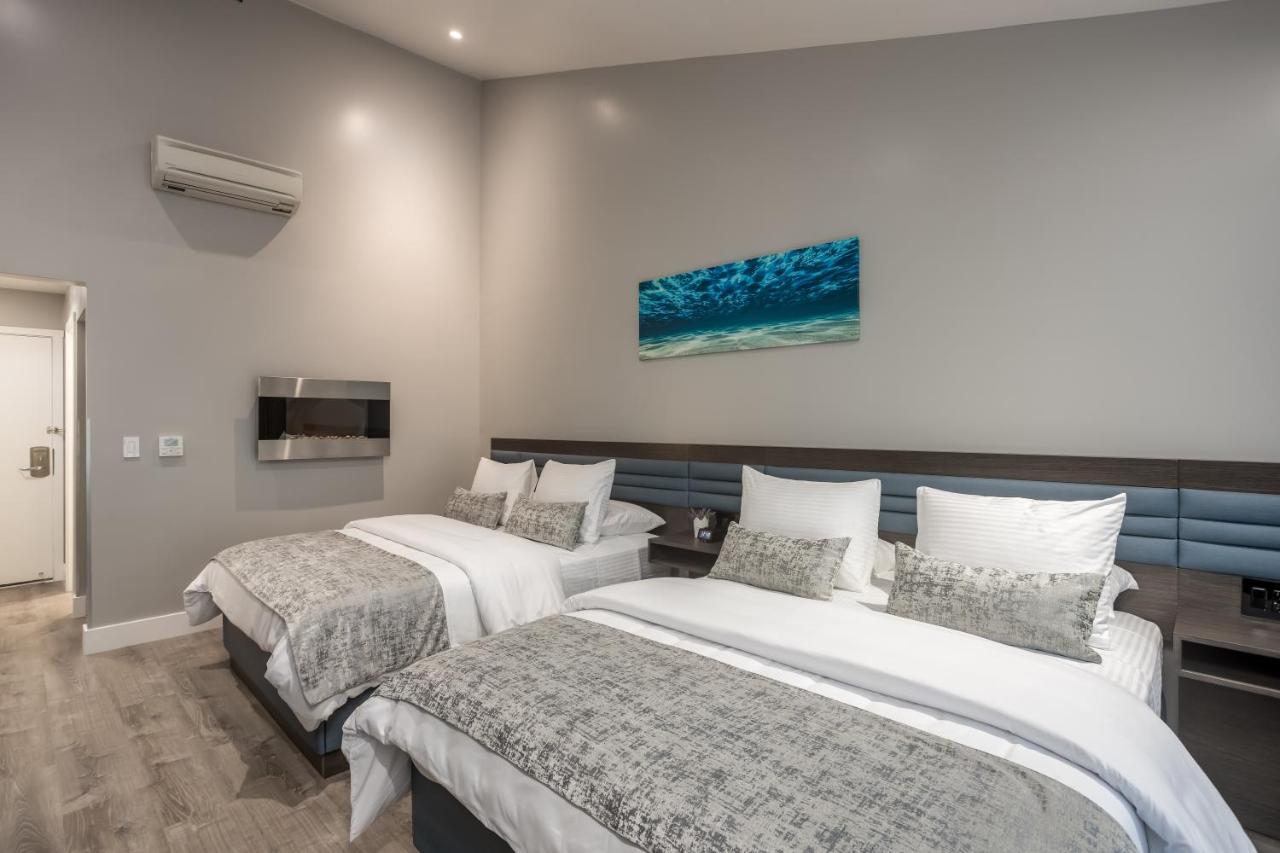 Double Room at Harbor View Inn