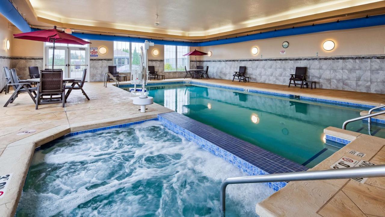| Best Western Plus Wausau/Rothschild Hotel