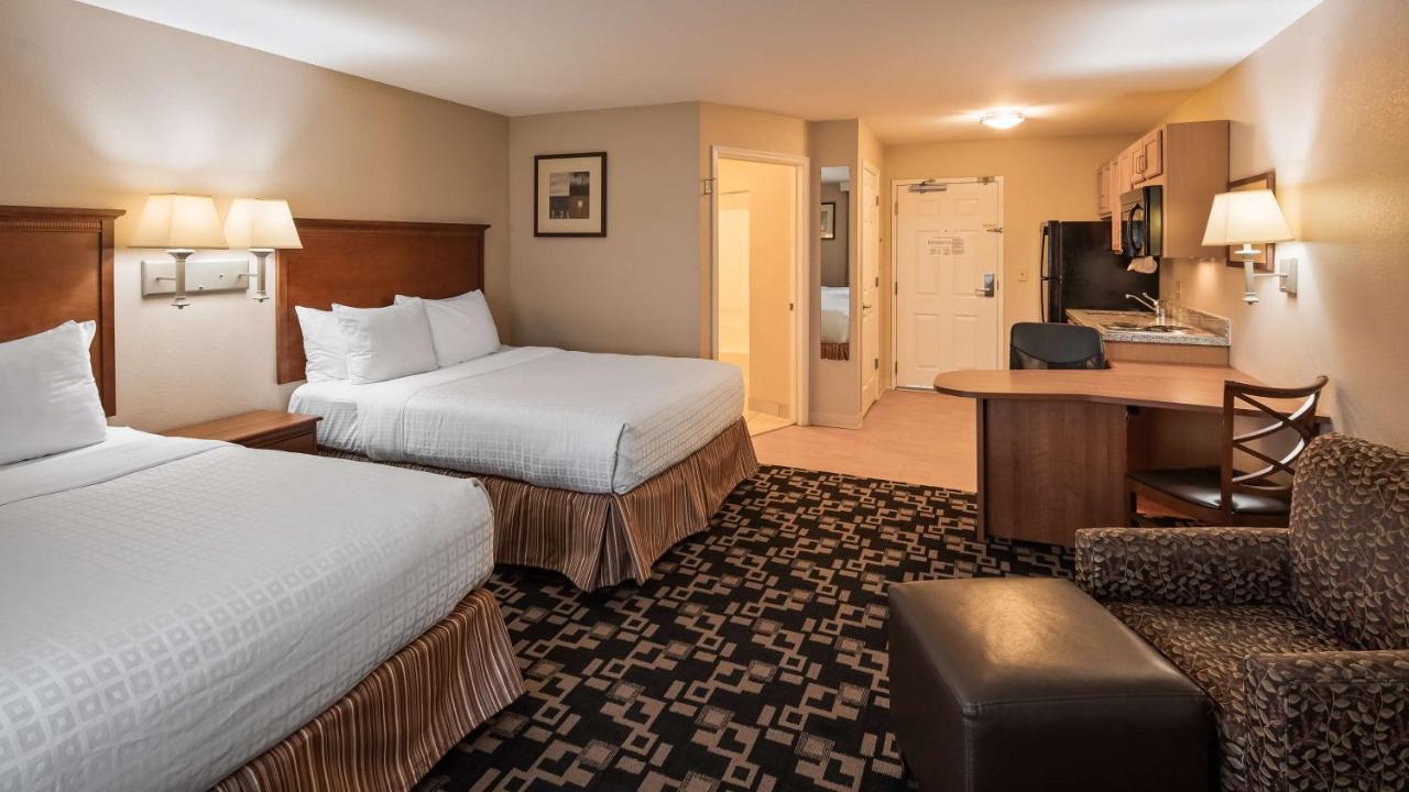 | Best Western Plus Wausau/Rothschild Hotel