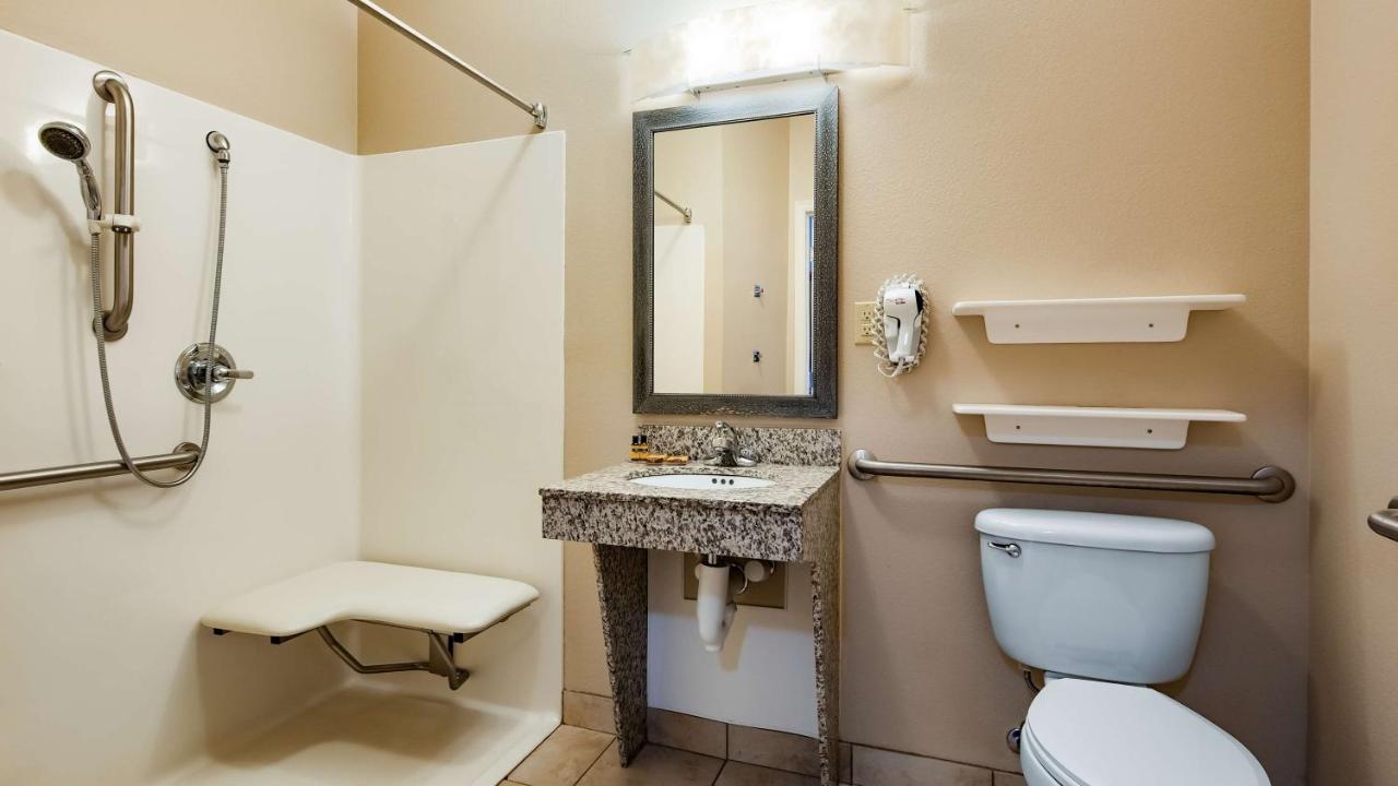  | Best Western Plus Wausau/Rothschild Hotel