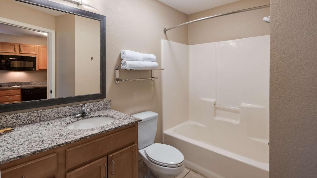 | Best Western Plus Wausau/Rothschild Hotel