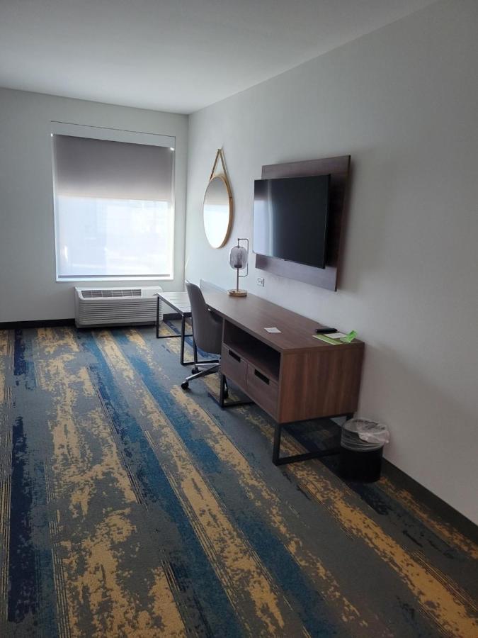 Queen Room with Two Queen Beds - Mobility Access/Non-Smoking at La Quinta Inn & Suites by Wyndham Terrell