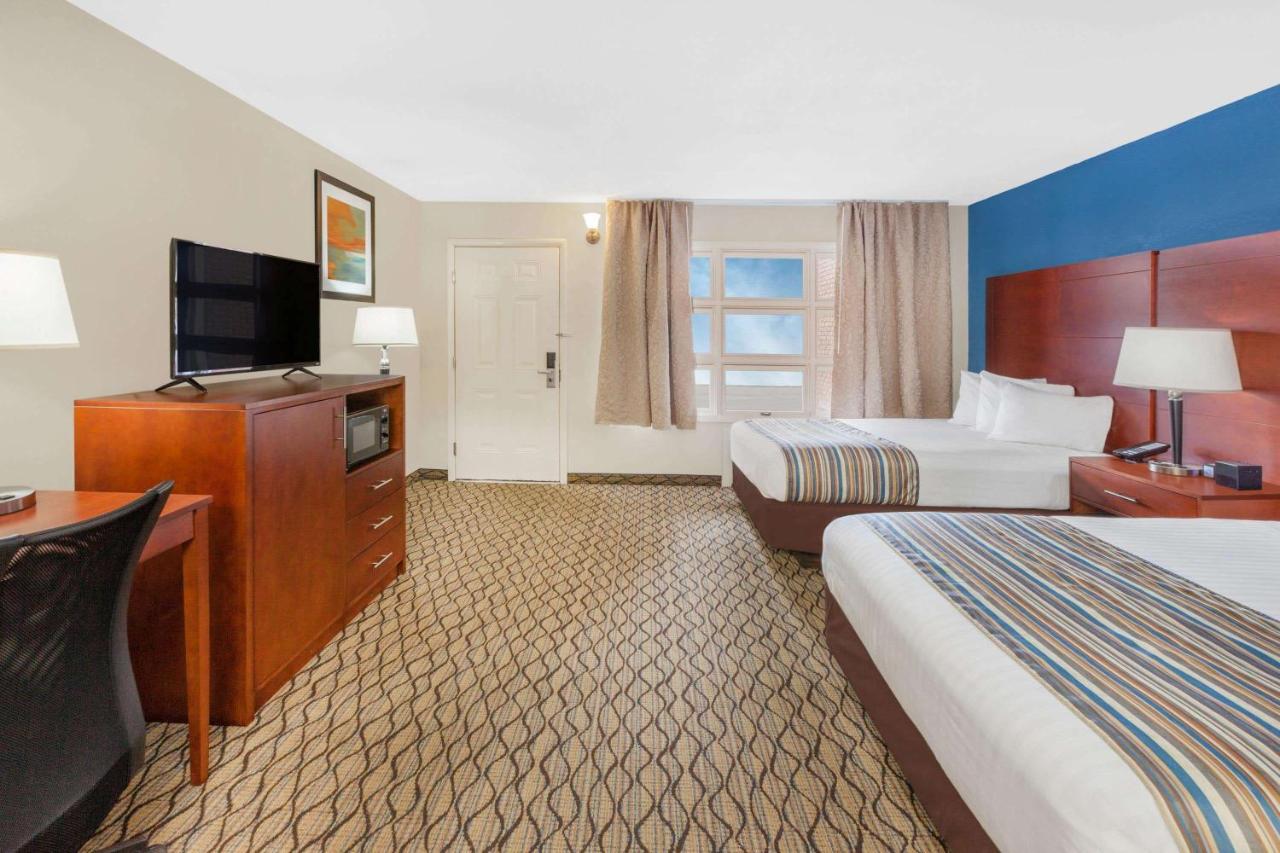  | Baymont by Wyndham St. Ignace Lakefront