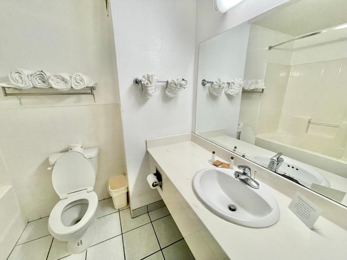 King Suite - Non-Smoking at FairBridge Inn & Suites Cleburne