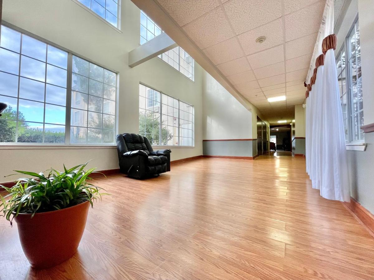 | FairBridge Inn & Suites Cleburne