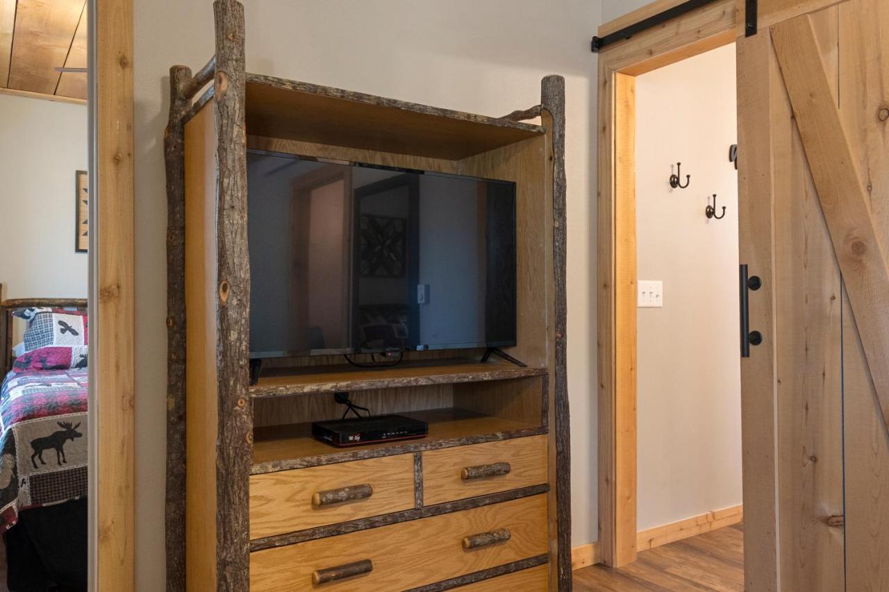 | Lake Almanor Lodge