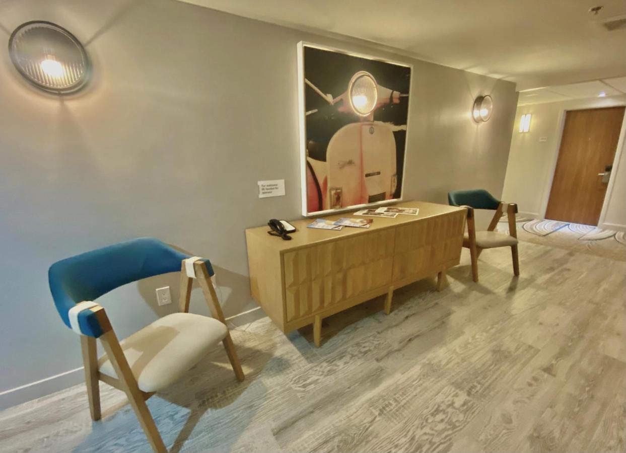 Four Points by Sheraton Miami Beach